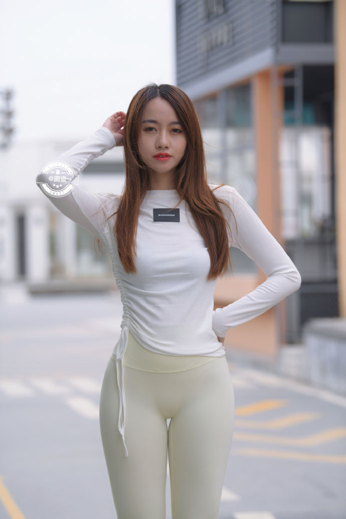 图片[1]-漂亮的白色瑜伽裤女孩 J1441 696P1V-21.4GB-靓丽图集