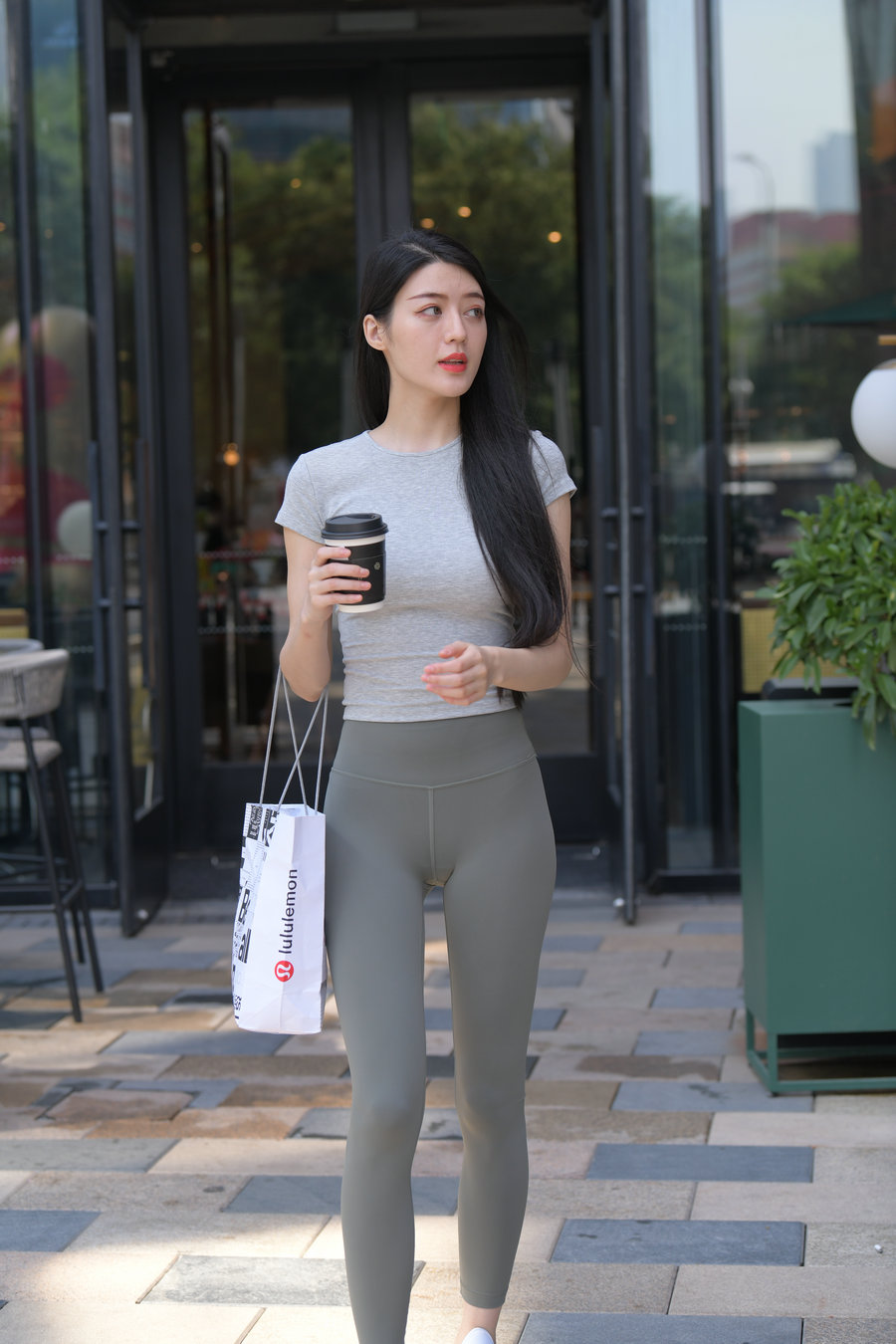 图片[4]-在外面逛街的瑜伽裤女孩J2240 449P1V-16.7GB-靓丽图集