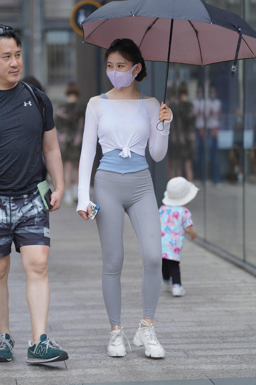 图片[1]-街拍逛街的瑜伽裤小女人  J2874 36P-469MB-靓丽图集