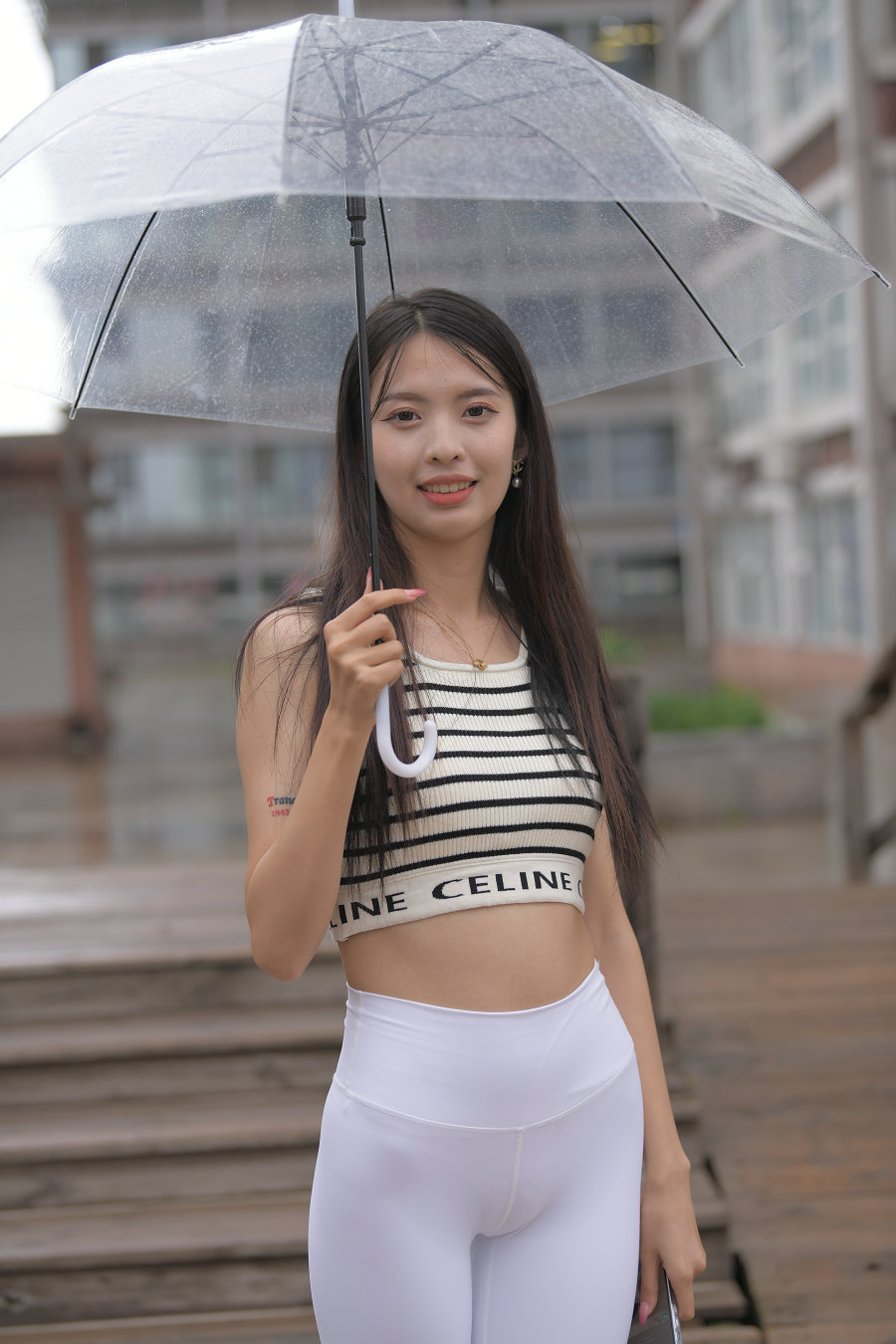 图片[1]-打伞的白色瑜伽裤女孩J2986 622P1V-22.06GB-靓丽图集
