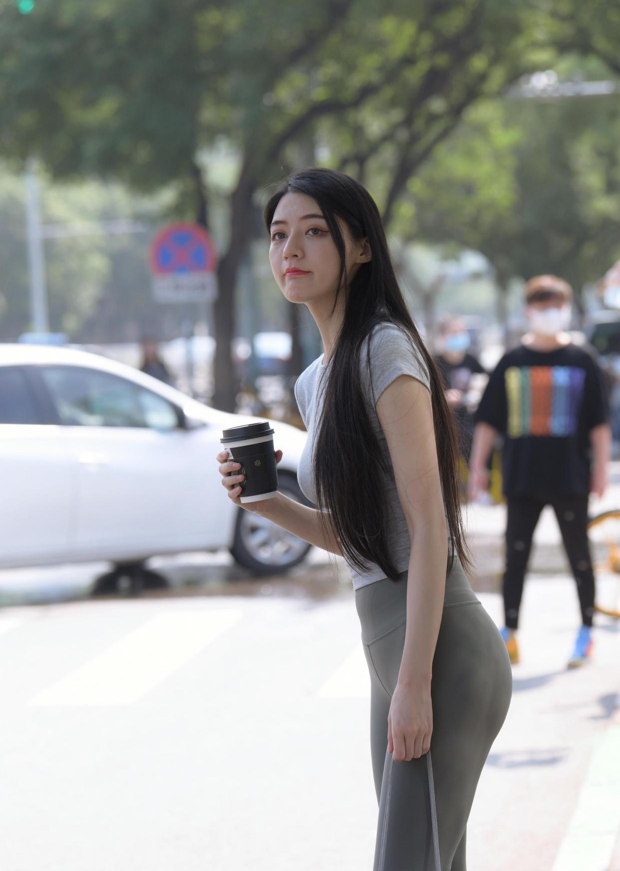 图片[3]-在外面逛街的瑜伽裤女孩J2240 449P1V-16.7GB-靓丽图集