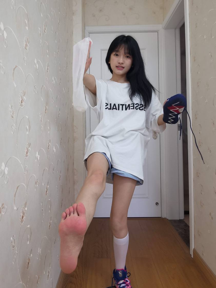 图片[1]-调皮的白袜女孩【149P】20017-靓丽图集