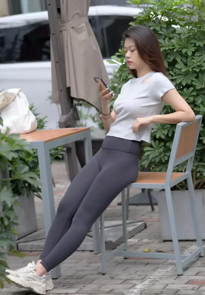 图片[4]-黑色瑜伽裤靓丽女孩J2200 905P1V-30.5GB-靓丽图集