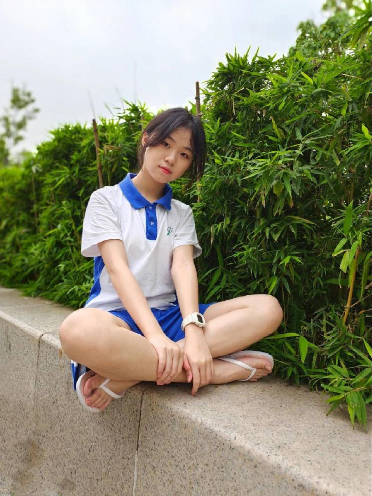 图片[1]-穿校服非常清纯的小姑娘【49P】20003-靓丽图集