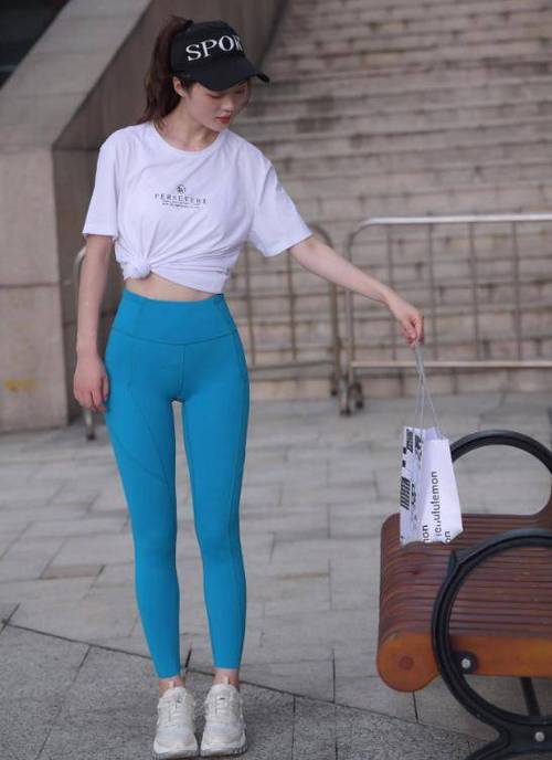 图片[3]-蓝色瑜伽裤阳光女孩J2095 611P1V-21.8GB-靓丽图集