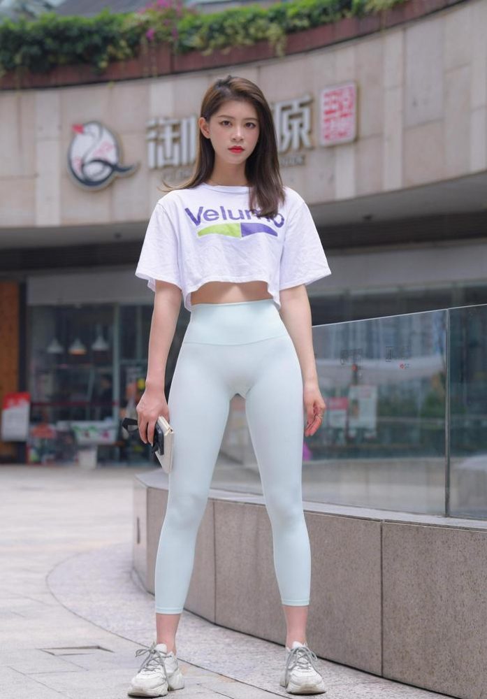 图片[1]-这个瑜伽裤女孩真的很漂亮 J1960 815P1V-28.9GB-靓丽图集